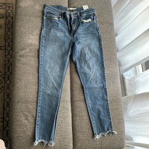 Levi’s - 721 High Rise Skinny Ankle